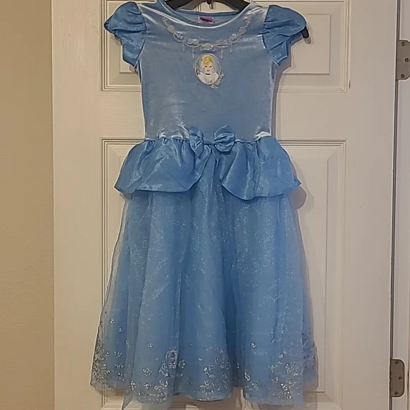 Cinderella Halloween Dress Size 6 - Picture 3 of 8